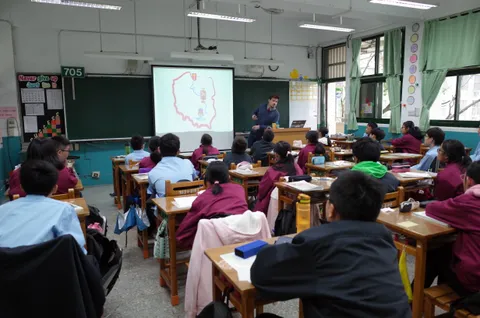 Classroom at Jinhua Junior High School during a talk on Polish Christmas traditions